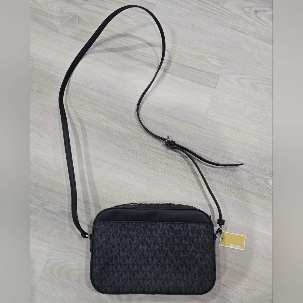 Michael Kors Jet Set Large Logo Crossbody Bag (Black) NWT - Picture 8 of 9